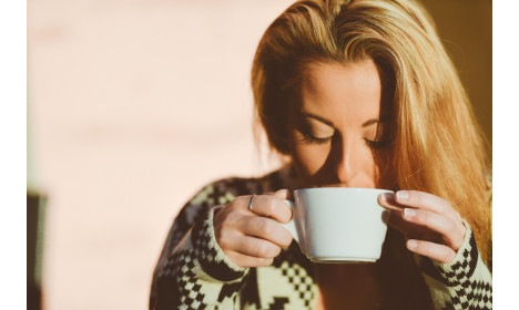 Kawa kuloodporna (bulletproof coffee) - hit czy mit? Przepis i korzyści